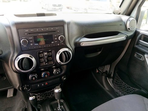 Used 2013 Jeep Wrangler Unlimited Sport image 19