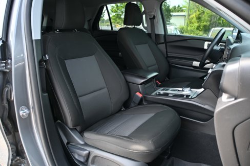 Used 2023 Ford Explorer XLT image 21