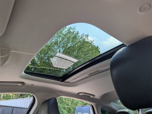 Used 2020 Ford Fusion Energi Titanium image 20