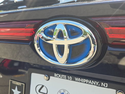 Used 2021 Toyota Venza Limited image 30