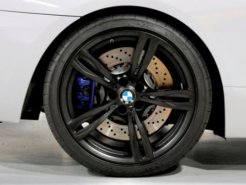 Used 2015 BMW M6 Convertible image 25