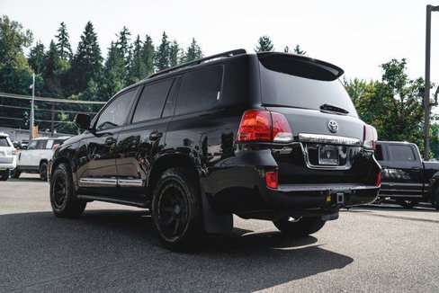 Used 2013 Toyota Land Cruiser image 10