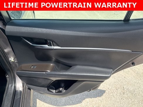 Used 2023 Toyota Camry LE image 21