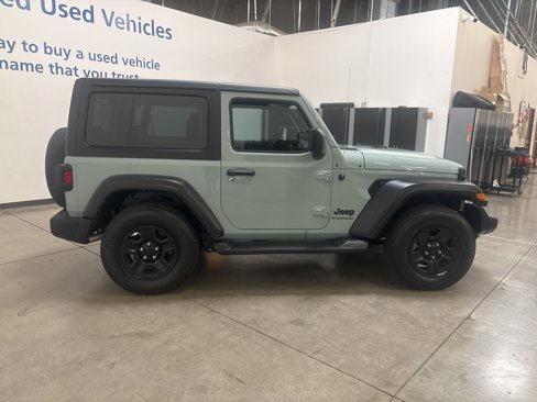 Used 2023 Jeep Wrangler Sport image 7