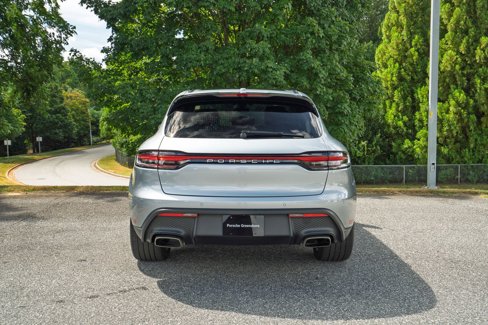 Certified 2023 Porsche Macan image 6