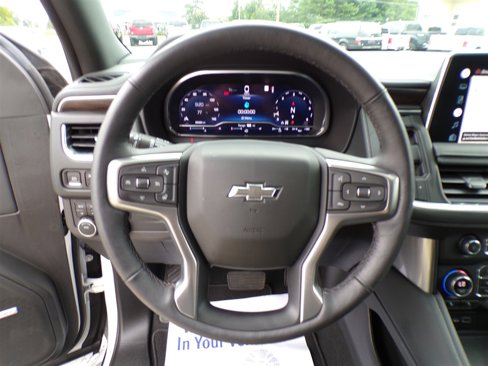 Used 2022 Chevrolet Tahoe Z71 w/ Luxury Package image 9