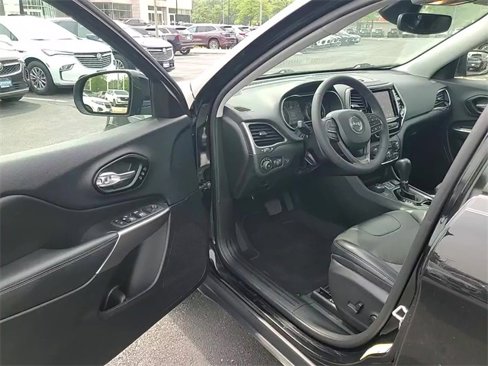 Used 2022 Jeep Cherokee Limited image 12