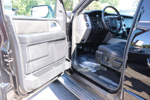 Used 2017 Ford Expedition EL XLT image 10