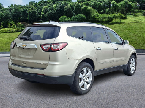 Used 2016 Chevrolet Traverse LT w/ Style and Technology Package image 6