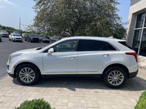 Used 2017 Cadillac XT5 Luxury w/ Driver Awareness Package image 5
