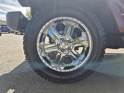 Used 2007 Jeep Wrangler Sahara w/ Dual Top Group image 34