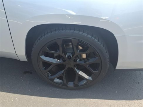 Used 2016 GMC Yukon XL Denali image 8