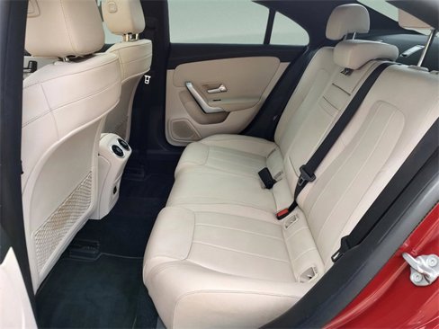 Used 2021 Mercedes-Benz CLA 250 image 31