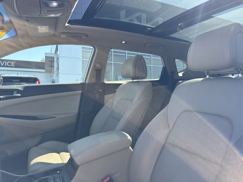 Used 2016 Hyundai Tucson Limited w/ Option Group 03 image 27