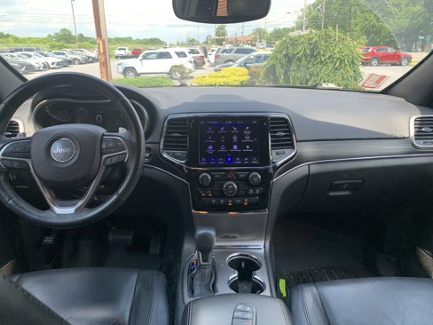 Used 2019 Jeep Grand Cherokee Limited image 14