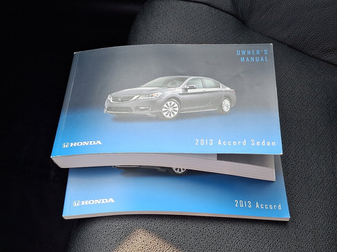 Used 2013 Honda Accord Touring image 28