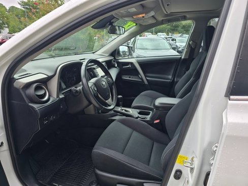 Certified 2018 Toyota RAV4 XLE image 20