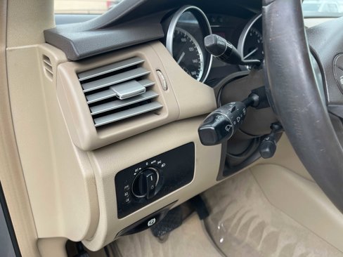 Used 2011 Mercedes-Benz R 350 4MATIC image 21
