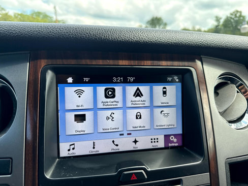Used 2017 Ford Expedition EL Platinum image 18