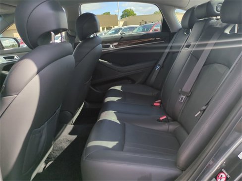 Used 2018 Genesis G80 3.8 w/ Option Group 02 image 12