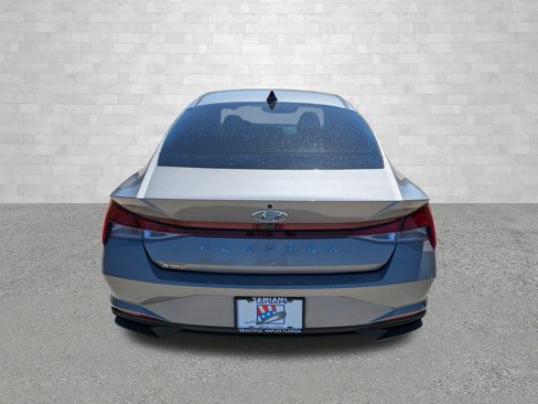 Certified 2023 Hyundai Elantra SEL w/ Cargo Package image 3