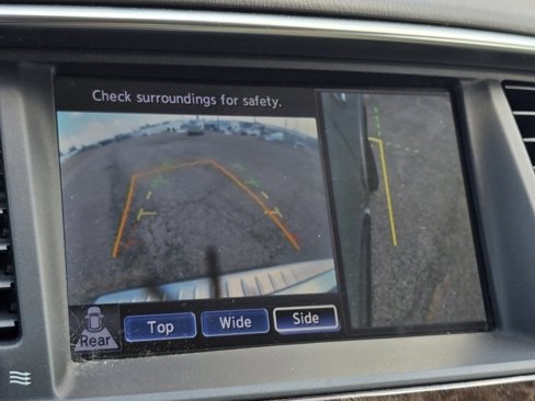 Used 2012 INFINITI QX56 4WD w/ Deluxe Touring Pkg image 7