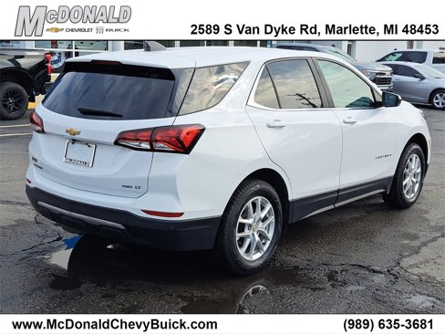 Used 2023 Chevrolet Equinox LT w/ Driver Convenience Package image 4