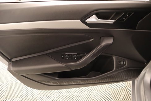 Used 2020 Volkswagen Jetta image 14