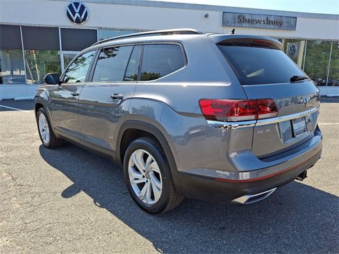 Used 2021 Volkswagen Atlas SE w/ Towing Package image 4
