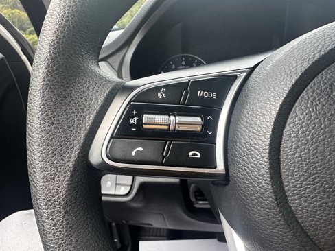 Used 2021 Kia Seltos LX image 9