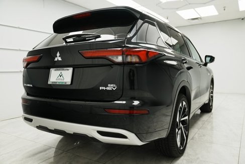 Used 2025 Mitsubishi Outlander SEL image 5