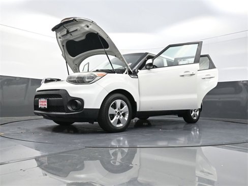 Used 2019 Kia Soul image 37