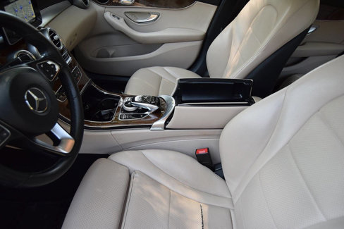Used 2016 Mercedes-Benz C 300 4MATIC Sedan image 43