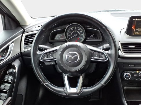 Used 2017 MAZDA MAZDA3 Touring image 13