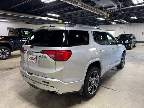Used 2019 GMC Acadia Denali w/ Technology Package image 4