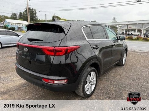 Used 2019 Kia Sportage LX image 5