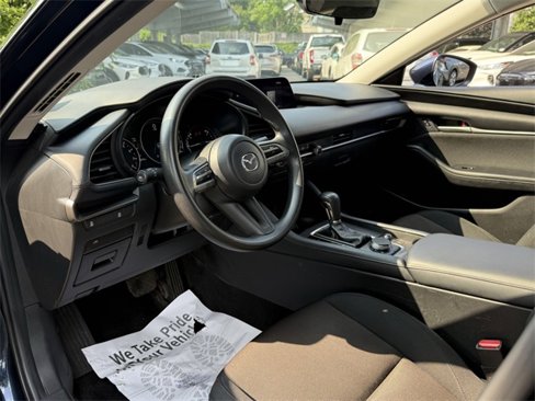 Used 2022 MAZDA MAZDA3 s image 18