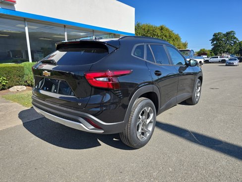 New 2026 Chevrolet Trax LT w/ Sunroof Package image 3