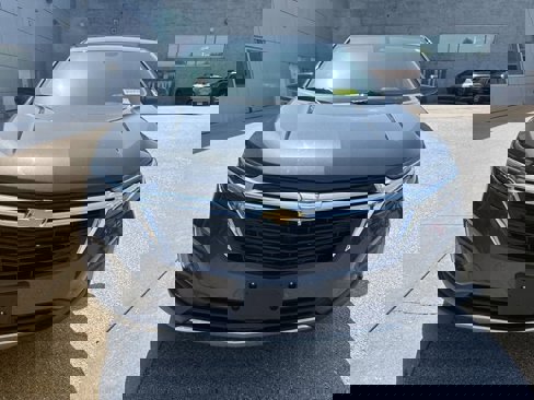Certified 2023 Chevrolet Equinox LT w/ Driver Convenience Package image 2