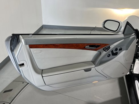 Used 2003 Mercedes-Benz SL 500 image 24
