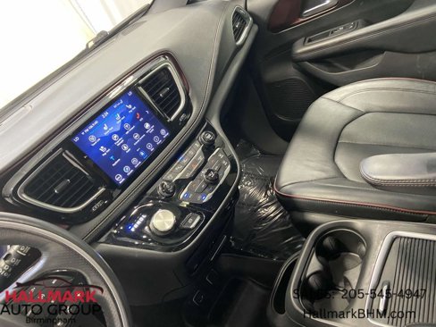 Used 2020 Chrysler Pacifica Limited image 20