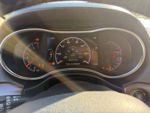 Used 2014 Jeep Grand Cherokee Limited image 24