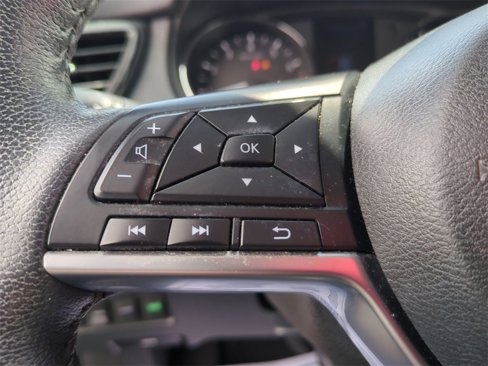Used 2020 Nissan Rogue SL image 14