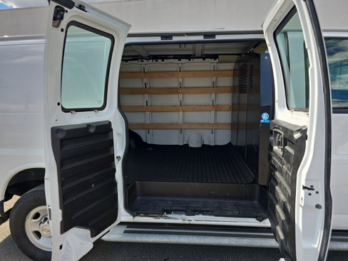 Used 2023 Chevrolet Express 2500 w/ Driver Convenience Package image 15
