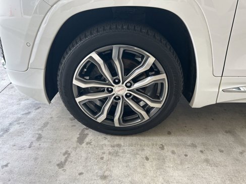 Used 2018 GMC Terrain Denali w/ Advanced Safety Package image 13