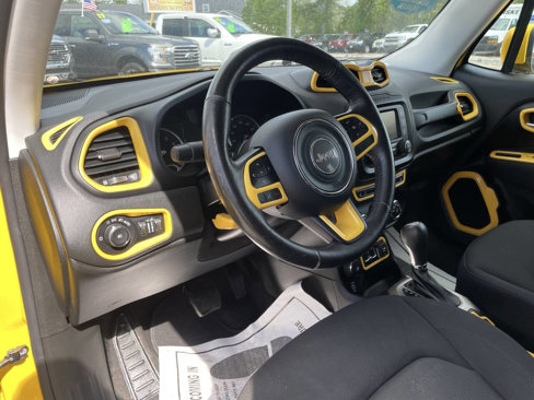 Used 2015 Jeep Renegade Latitude w/ Cold Weather Group II image 14