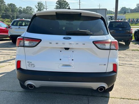 Used 2020 Ford Escape SE image 4