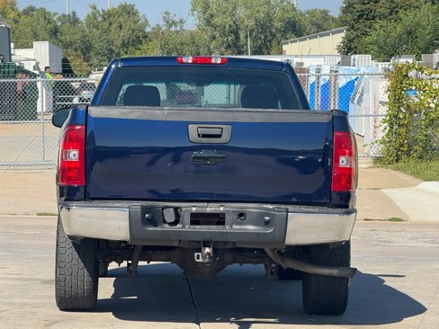 Used 2010 Chevrolet Silverado 1500 W/T image 9