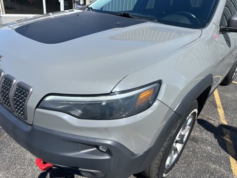 Used 2019 Jeep Cherokee Trailhawk w/ Comfort & Convenience Group image 9