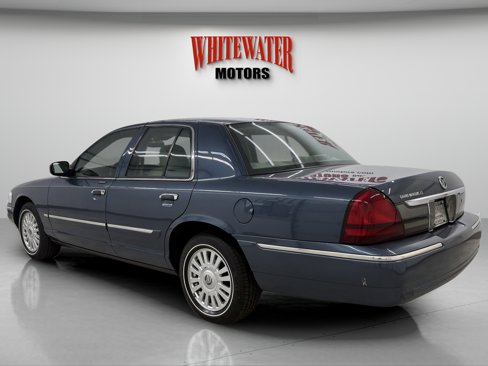 Used 2007 Mercury Grand Marquis LS image 2